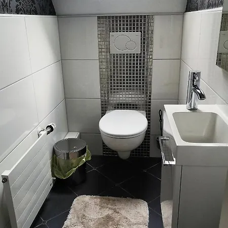 Homestay szállás Ein Und Ein Komfortzimmer In Malsch, Zwischen Karlsruhe, Rastatt Und Baden-baden *