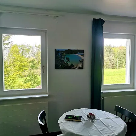 Ein Und Ein Komfortzimmer In Malsch, Zwischen Karlsruhe, Rastatt Und Baden-baden Homestay Malsch (Karlsruhe)