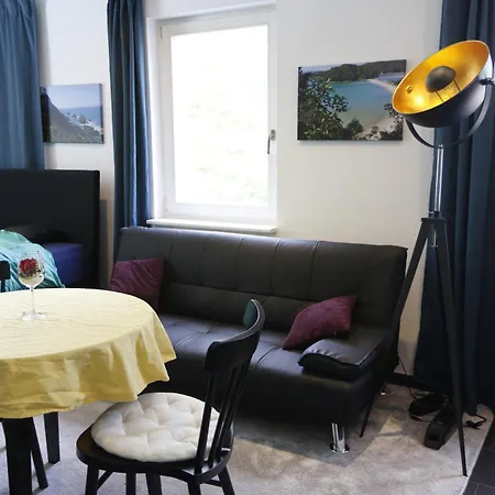 Ein Und Ein Komfortzimmer In Malsch, Zwischen Karlsruhe, Rastatt Und Baden-baden