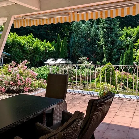 Ein Und Ein Komfortzimmer In Malsch, Zwischen Karlsruhe, Rastatt Und Baden-baden *